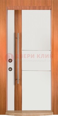 Белая входная дверь c МДФ панелью ЧД-09 в частный дом в Подольске