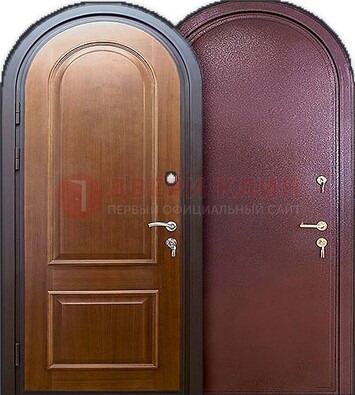 Железная арочная дверь с МДФ внутри ДА-14 в Подольске