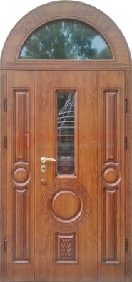 Двустворчатая железная дверь МДФ со стеклом в форме арки ДА-52 в Подольске