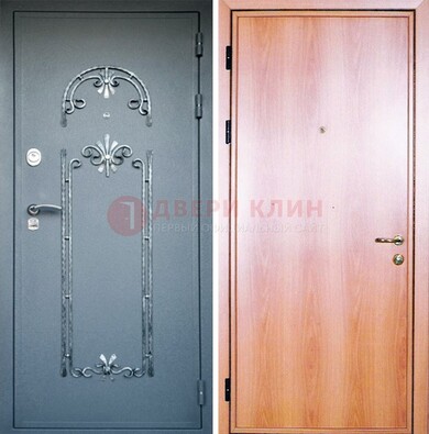 Железная дверь с ковкой ламинат внутри ДК-11 в квартиру в Подольске