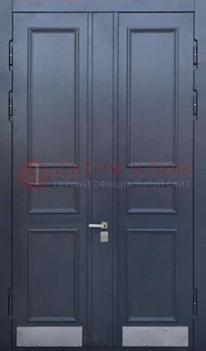 Черная двухстворчатая дверь для улицы с МДФ ДМ-535 в Подольске