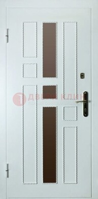 Белая стальная дверь с МДФ и декоративными вставками ДМ-62 в Подольске