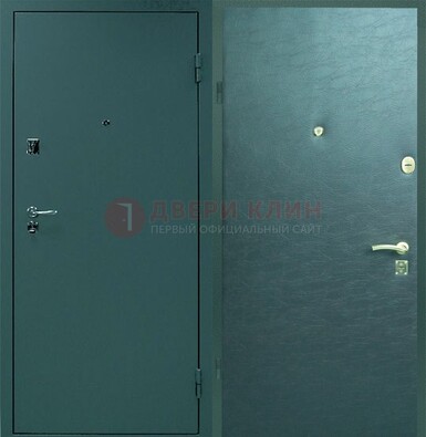 Зеленая стальная дверь с порошковым покрытием ДП-93 в Подольске