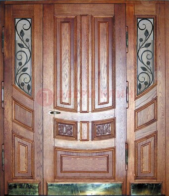 Парадная дверь со стеклом и ковкой ДПР-35 для загородного дома в Подольске