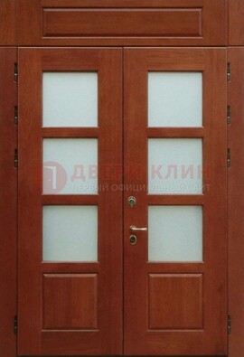 Металлическая парадная дверь со стеклом ДПР-69 для загородного дома в Подольске