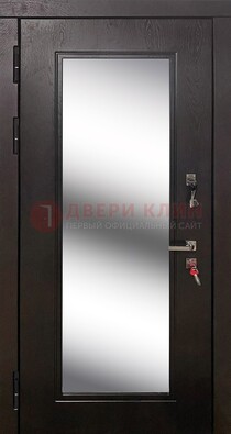 Коричневая железная дверь со стеклом для дома ДС-23 в Подольске