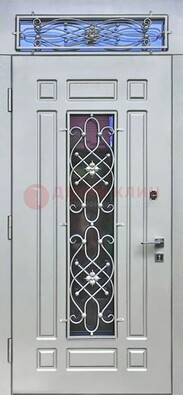 Белая железная дверь со стеклом и ковкой с верхней фрамугой ДСК-112 в Подольске