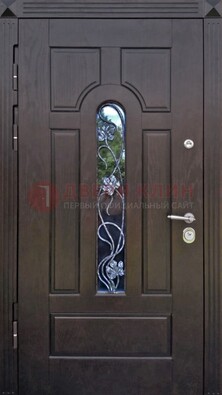Металлическая дверь со стеклом и ковкой в цвете венге ДСК-142 в Подольске