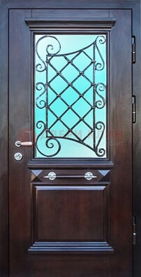 Коттеджная металлическая дверь со стеклом и ковкой ДСК-57 в Лосино-Петровсом