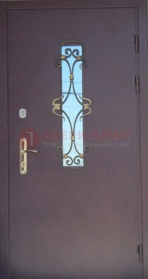 Металлическая дверь со стеклом и ковкой ДСК-77 в панельный дом в Мытищах