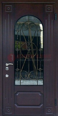 Стальная дверь со стеклом и ковкой ДСК-80 в загородный дом в Мытищах