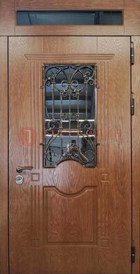Металлическая входная дверь со стеклом и ковкой для дома ДСК-96 в Подольске