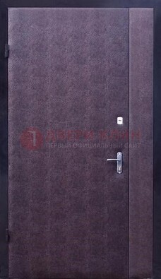 Бордовая металлическая тамбурная дверь ДТМ-3 в Подольске