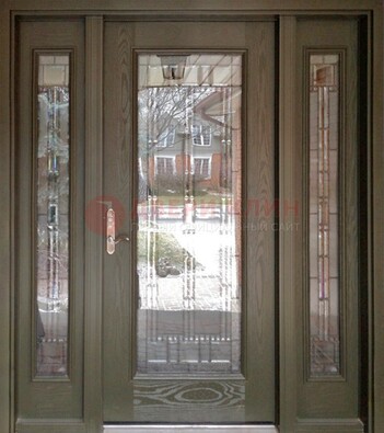 Коричневая стальная дверь с массивом дуба с витражом ВЖ-16 в Подольске